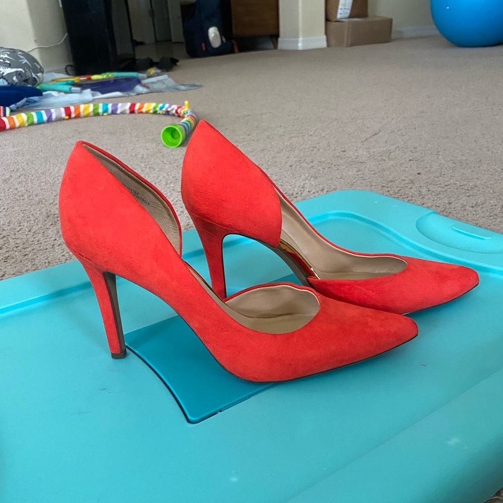 Orange pumps size 8.5